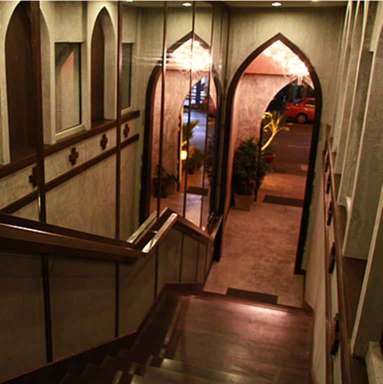 Fortville Guesthouse Bangkok Exterior photo